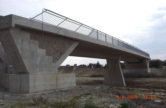 Neubau der Brücke i. Z. der "Postheide" über die A33, Bielefeld - Brackwede